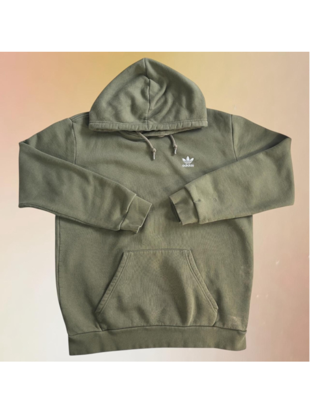 Adidas Hoodie
olive green, embroidered logo